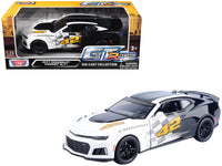 2017 Chevrolet Camaro ZL1 #42 Black and White "GT Racing" Series 1/24 Diecast Model Car by Motormax image 2