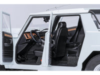 Lamborghini LM002 Bianco Polo Park White 1/18 Model Car by Autoart image 4