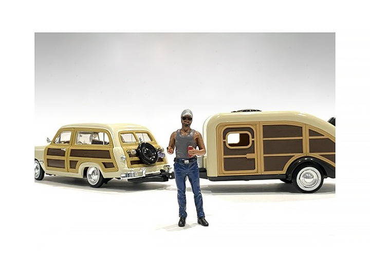 "Campers" Figure 5 for 1/18 Scale Models by American Diorama image 2