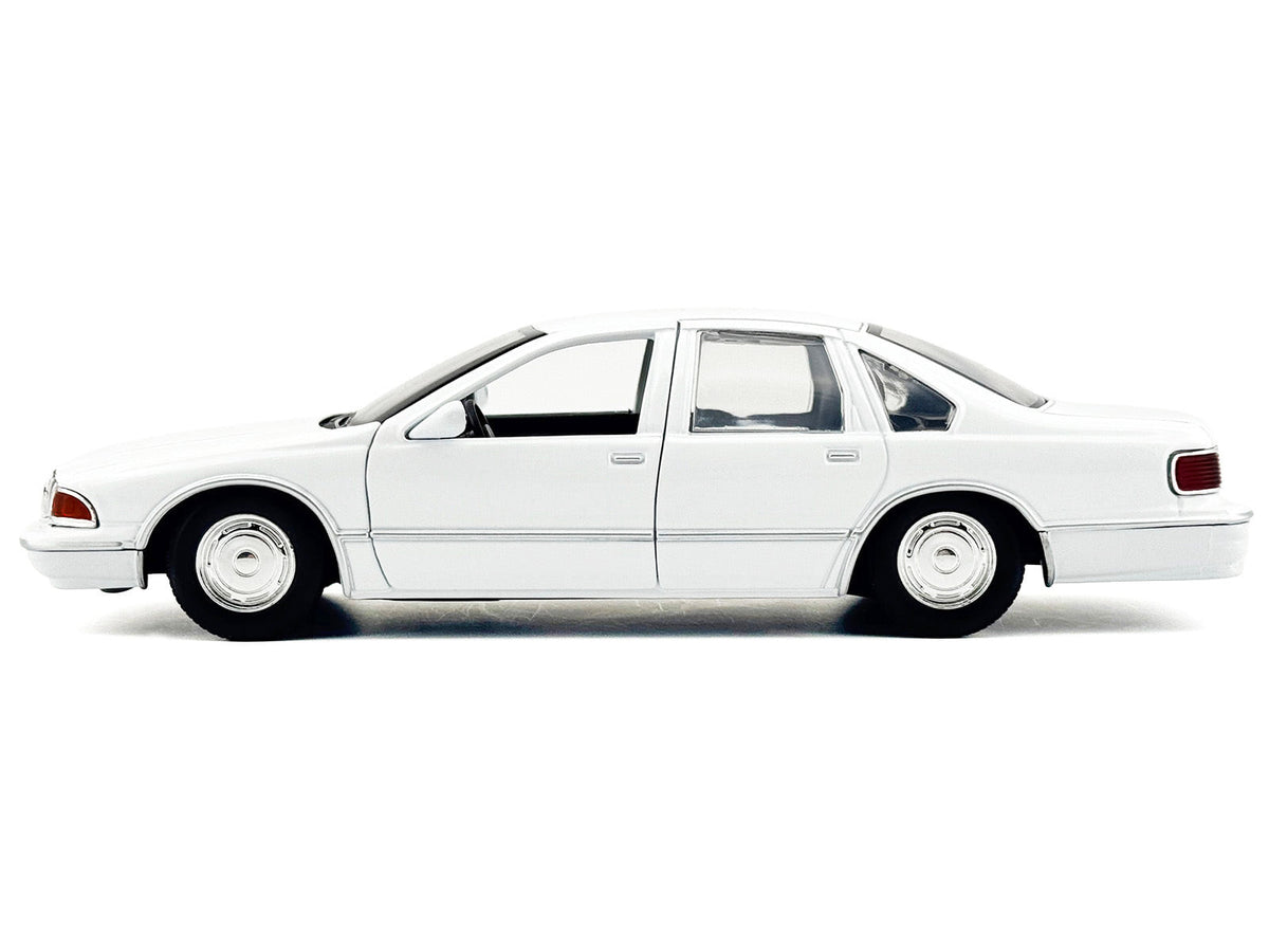 1993 Chevrolet Caprice Police Car Unmarked White "Custom Builder's Kit" Series 1/24 Diecast Model Car by Motormax image 2