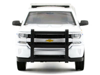 2017 Chevrolet Silverado 1500 LT Z71 Crew Cab Pickup Truck with Camper Box "Royal Canadian Mounted Police" White "Law Enforcement and Public Service" Series 1/24-1/27 Diecast Model Car by Motormax image 4