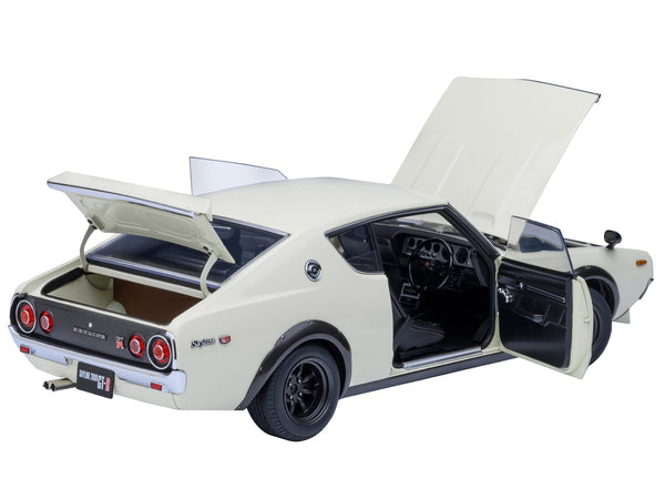 AUTOart Nissan Skyline 2000GT-R KPGC110 Tuned RHD white 1:18 77467, product image 1