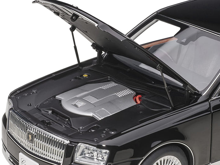 Toyota Century with Curtains RHD (Right Hand Drive) Black Special Edition 1/18 Model Car by Autoart image 2