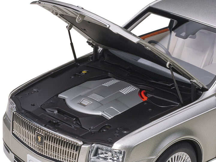 Toyota Century with Curtains RHD (Right Hand Drive) Silver Special Edition 1/18 Model Car by Autoart image 2