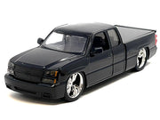 2006 Chevrolet Silverado Custom Pickup Truck Black "Die-Cast Collection" Series 1/25 Diecast Model Car by Motormax image 2