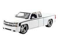 2006 Chevrolet Silverado Custom Pickup Truck White with Black Stripes "Die-Cast Collection" Series 1/25 Diecast Model Car by Motormax image 2
