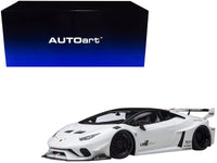 Lamborghini Huracan GT "LB-Silhouette Works" White with Black 1/18 Model Car by Autoart image 2