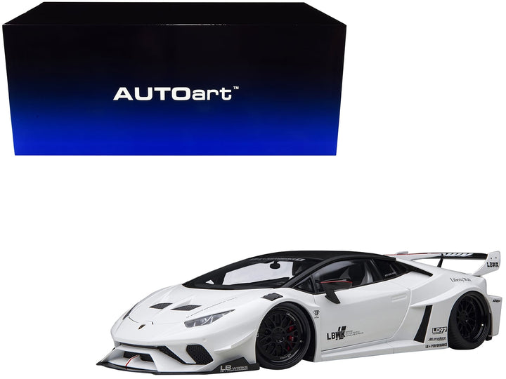 Lamborghini Huracan GT "LB-Silhouette Works" White with Black 1/18 Model Car by Autoart image 2