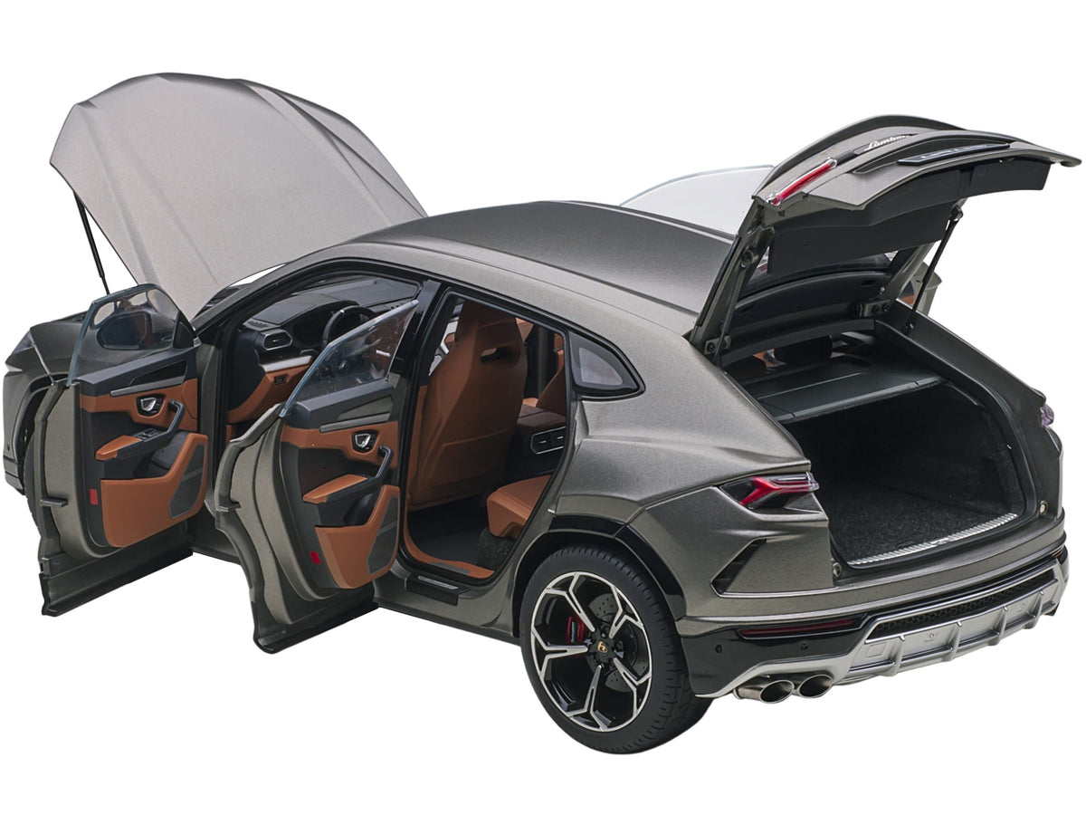 Lamborghini Urus Grigio Lynx Gray Metallic 1/18 Model Car by Autoart image 4
