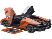 Lamborghini Centenario Arancio Argos / Pearl Orange with Carbon Top 1/18 Model Car by Autoart image 3