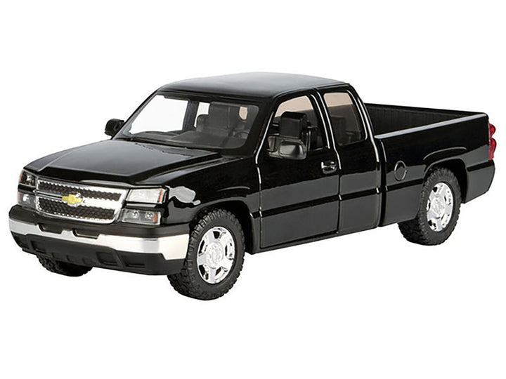 2006 Chevrolet Silverado 1500 Pickup Truck Black "Die-Cast Collection" Series 1/25 Diecast Model Car by Motormax image 2