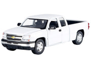 2006 Chevrolet Silverado 1500 Pickup Truck White "Timeless Legends" Series 1/25 Diecast Model Car by Motormax image 2
