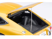 1967 Toyota 2000GT RHD (Right Hand Drive) Gold Metallic 1/18 Model Car by Autoart image 5
