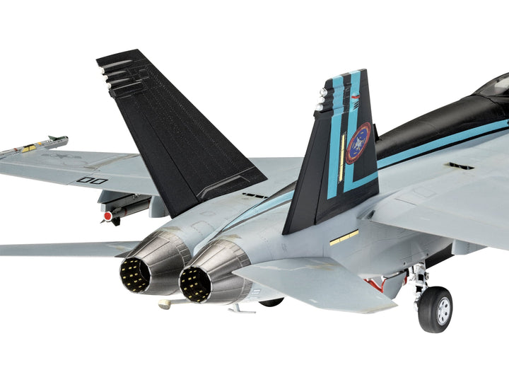 Level 5 Model Kit Maverick's F/A-18E Super Hornet Jet "Top Gun: Maverick" (2022) Movie 1/48 Scale Model by Revell image 2