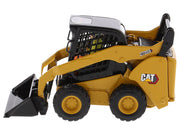CAT Caterpillar 272D3 Skid Steer Loader with Operator Yellow "High Line" Series 1/32 Diecast Model by Diecast Masters image 3