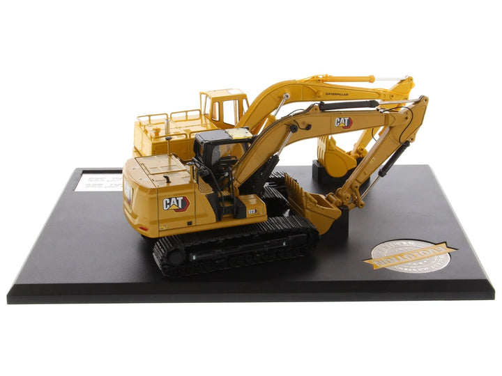 CAT Caterpillar 225 Hydraulic Escavator and CAT Caterpillar 323 Next Generation Hydraulic Escavator Set of 2 pieces "Evolution Series" 1/50 Diecast Models by Diecast Masters image 2