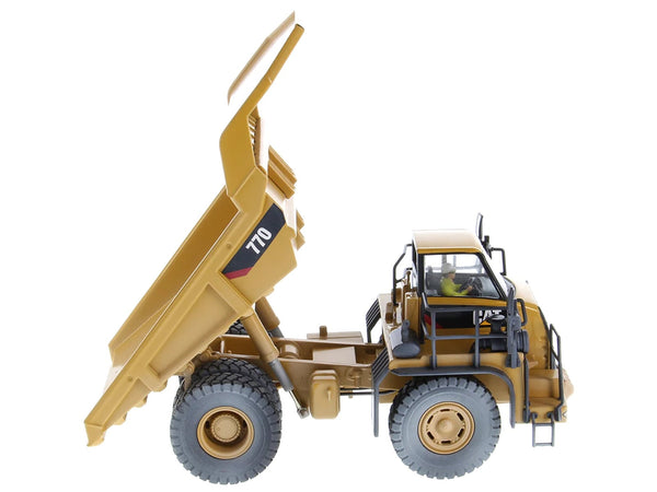 Diecast Masters CAT 770 off-highway truck weathered yellow operator 1:50 85756, product image 1