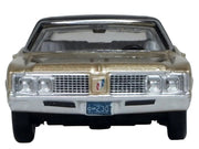 1968 Buick Electra 225 Ivory Gold Metallic with Black Top and White Interior 1/87 (HO) Scale Diecast Model Car by Oxford Diecast image 3