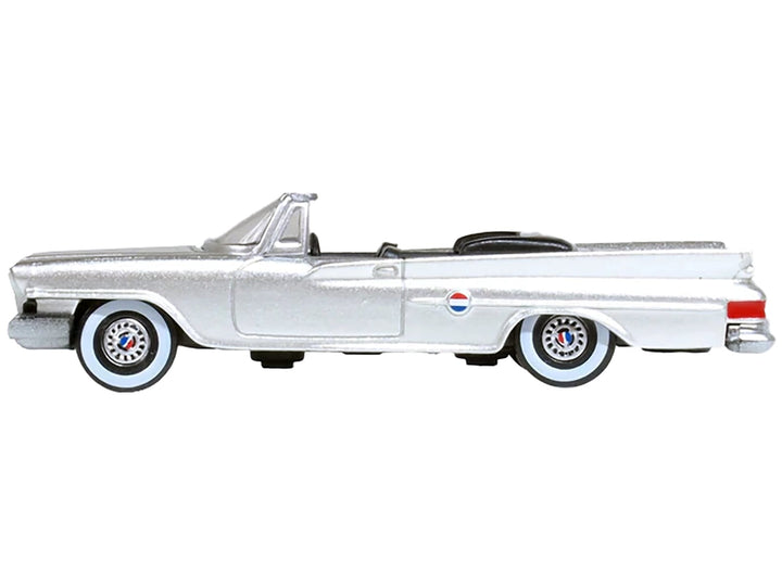 1961 Chrysler 300G Convertible Sheffield Silver Metallic 1/87 (HO) Scale Diecast Model Car by Oxford Diecast image 2