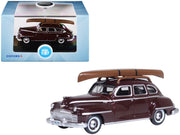 1946 DeSoto Suburban with Roof Rack and Canoe Royal Maroon 1/87 (HO) Scale Diecast Model Car by Oxford Diecast image 4