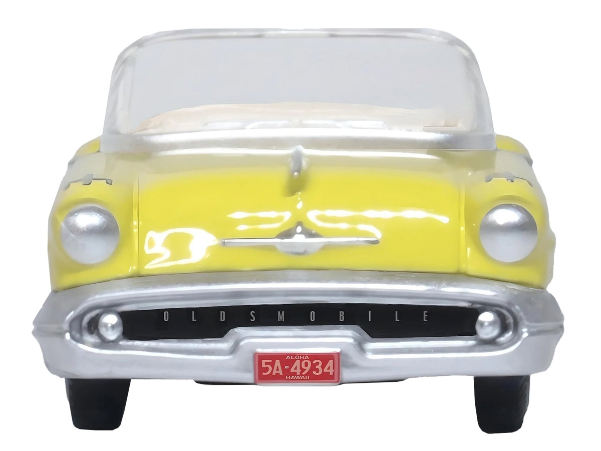 1957 Oldsmobile 88 Convertible Coronado Yellow 1/87 (HO) Scale Diecast Model Car by Oxford Diecast image 4