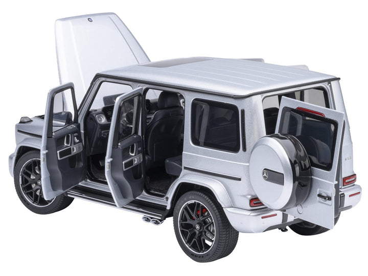 2019 Mercedes-Benz AMG G63 Iridium Silver Metallic 1/18 Model Car by Autoart image 2