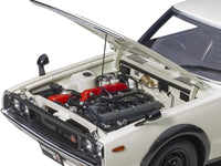 Nissan Skyline 2000GT-R (KPGC110) RHD (Right Hand Drive) White 1/18 Model Car by Autoart image 3