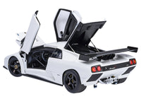 Lamborghini Diablo GTR Impact White 1/18 Model Car by Autoart image 2