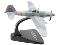 Ilyushin Il-10 "Beast" War Plane 108th Guards Assault Aviation Regiment Germany (1945) "Oxford Aviation" Series 1/72 Diecast Model Airplane by Oxford Diecast image 2
