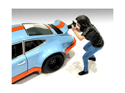 "Photographers" Figure #4 for 1/18 Scale Models by American Diorama image 3