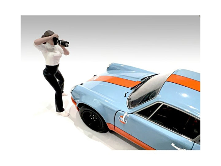 "Photographers" Figure #2 for 1/24 Scale Models by American Diorama image 2