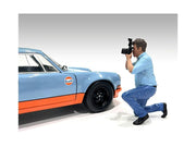 "Photographers" Figure #3 for 1/24 Scale Models by American Diorama image 3