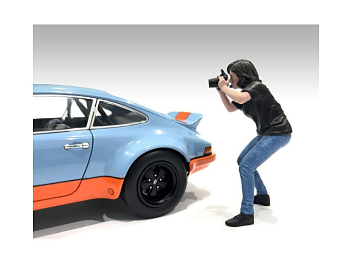 "Photographers" Figure #4 for 1/24 Scale Models by American Diorama image 2
