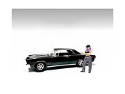 "Hanging Out 3" Figure #2 for 1/24 Scale Models by American Diorama
