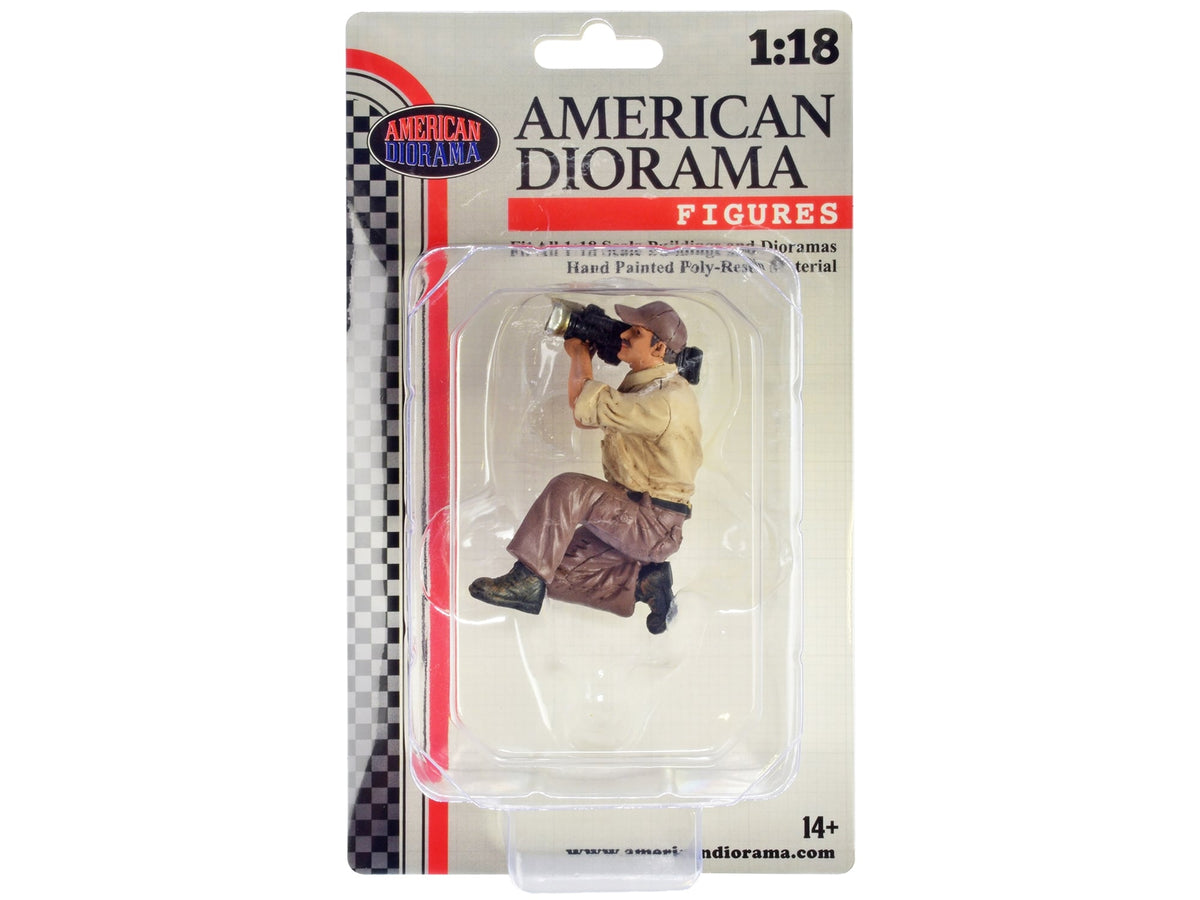 "4X4 Mechanic" Figure 7 for 1/18 Scale Models by American Diorama image 4