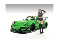 American Diorama Auto Salon Girls Figure 2 hand-painted polyresin 1:18 AD18506, product image 1