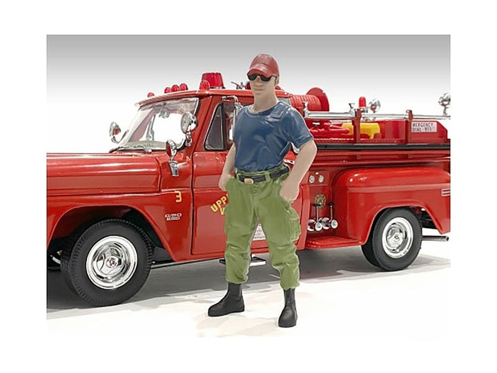 "Firefighters" Off Duty Figure for 1/24 Scale Models by American Diorama image 2