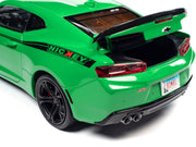 2017 Chevrolet Nickey Camaro SS 1LE Krypton Green with Matt Black Hood and Black Stripes 1/18 Diecast Model Car by Auto World image 5