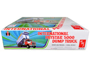 Skill 3 Model Kit International PayStar 5000 Dump Truck 1/25 Scale Model by AMT image 3
