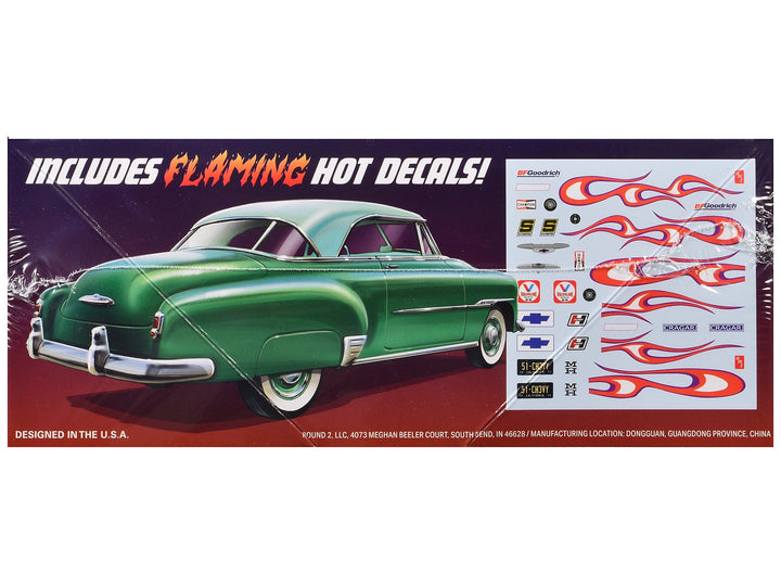 Skill 2 Model Kit 1951 Chevrolet Cruiser 3-in-1 Kit 1/25 Scale Model by AMT image 2