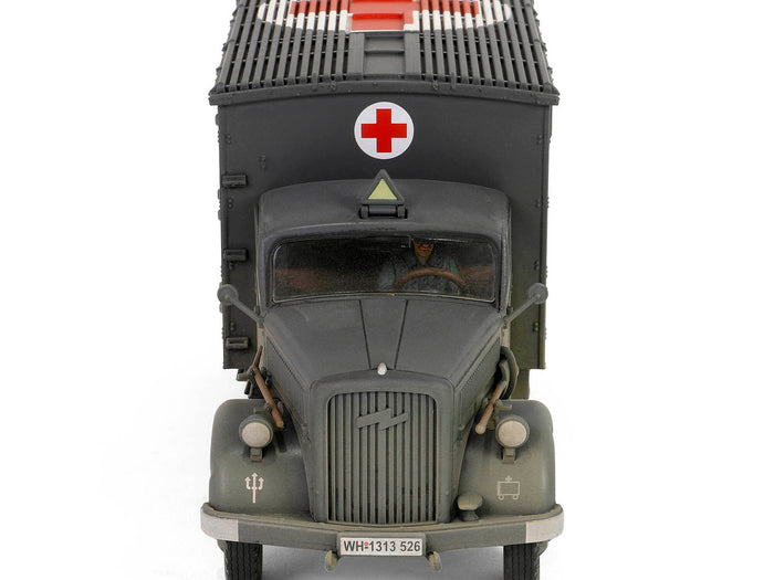 Forces of Valor Opel Blitz Kfz.305 German Army ambulance gray weathered 1:32 FOV-801101B, view 1