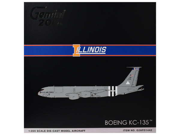 Boeing KC-135R Stratotanker Tanker Aircraft "Illinois Air National Guard" (63-7981) United States Air Force "Gemini 200" Series 1/200 Diecast Model by GeminiJets image 3