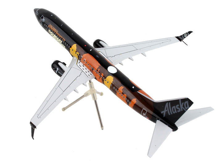 Boeing 737-900ER Commercial Aircraft "Alaska Airlines - Our Commitment" Black with Graphics "Gemini 200" Series 1/200 Diecast Model Airplane by GeminiJets image 2