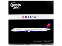 Boeing 767-400ER Commercial Aircraft "Delta Air Lines" (N482MH) White with Blue and Red Tail "Gemini 200" 1/200 Diecast Model Airplane by GeminiJets image 3