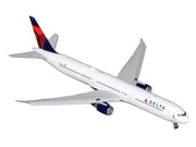 Boeing 767-400ER Commercial Aircraft with Flaps Down "Delta Air Lines" (N482MH) White with Blue and Red Tail "Gemini 200" Series 1/200 Diecast Model Airplane by GeminiJets image 2