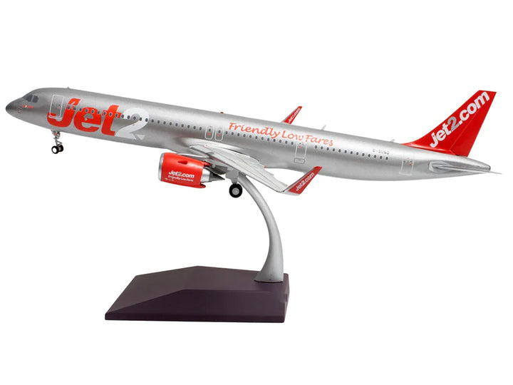 Airbus A321neo Commercial Aircraft "Jet2" (G-SUNO) Silver with Red Tail "Gemini 200" Series 1/200 Diecast Model Airplane by GeminiJets image 2