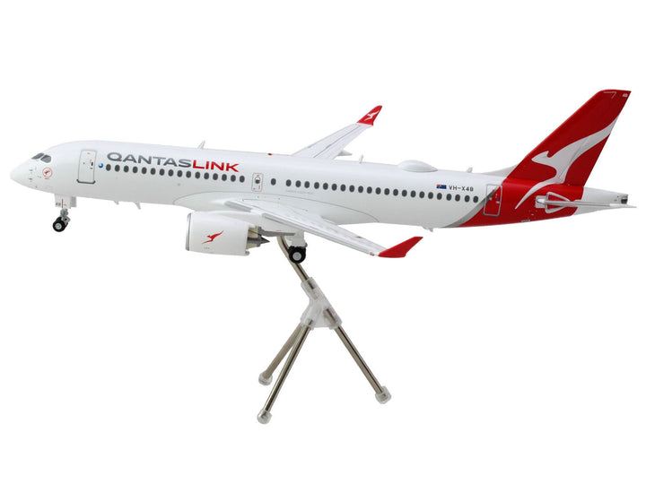 Airbus A220-300 Commercial Aircraft "QantasLink - Qantas Airways" (VH-4XB) White with Red Tail "Gemini 200" Series 1/200 Diecast Model Airplane by GeminiJets image 2