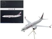 Boeing 737 MAX 8 Commercial Aircraft "Qatar Airways" Gray and White with Tail Graphics "Gemini 200" Series 1/200 Diecast Model Airplane by GeminiJets image 2