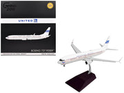 Boeing 737-900ER Commercial Aircraft with Flaps Down "Continental Airlines - United Airlines" (N75435) White with Red and Blue Stripes "Gemini 200" Series 1/200 Diecast Model Airplane by GeminiJets