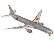 Boeing 777-300ER Commercial Aircraft "American Airlines - Flagship DFW" (N735AT) Silver with Orange Stripes 1/400 Diecast Model by GeminiJets image 2